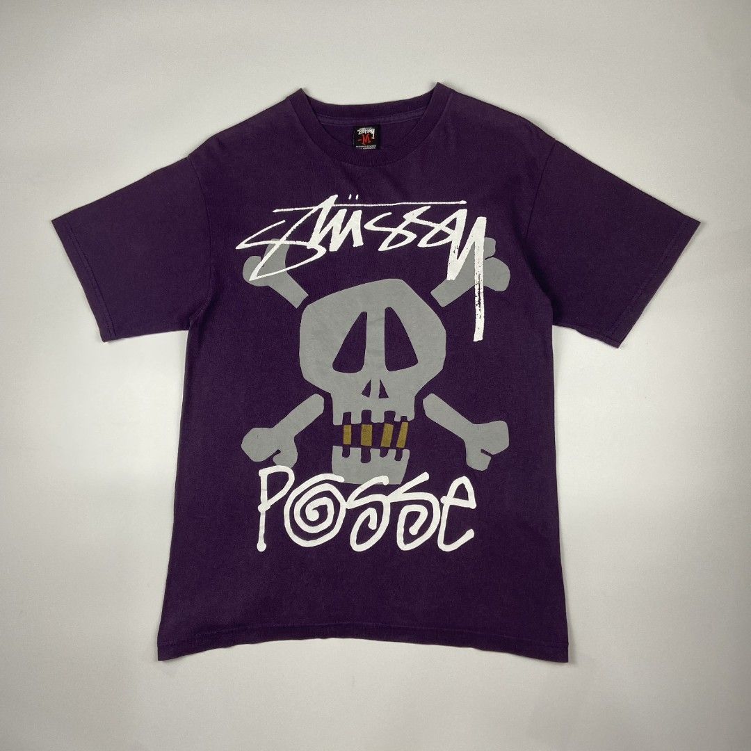 Early 2000’s Stüssy Posse Up Skull Tee (Category: Activewear) located in Antipolo. Submitted by lootersclubph (Listing ID 1467967283, Image 2). Description: Early 2000’s Stüssy Posse Up Skull Tee Small Length 27 / Width 19 Issue / s : Minimal Hairlines only ( See last pic. ) Washed and Steamed 100% Authentic ₱ 1,299 negotiable.