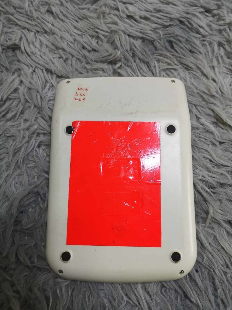 Easy To Press Button Friendly Calculator (Category: Stationery & School Supplies) located in Santa Cruz. Submitted by jmy_surplus.2 (Listing ID 1467974335, Image 3). Description: Size ; L- 7.5 W - 6.4 Color ; Cream Type ; Calculator Brand ; No Brand Material ; Plastic Style ; 10 Digits Calculator LG 118 JMY 3 Batch #225.
