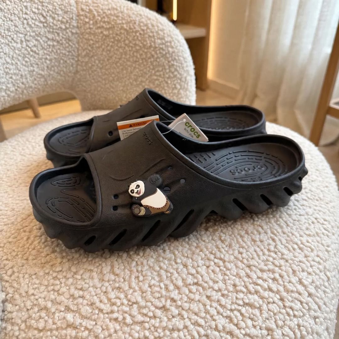 Echo Slides - Black (Category: Slippers & Slides) located in Rizal. Submitted by hiraya16 (Listing ID 1467983873, Image 1). Description: Onhand ready to ship Available sizes? DM us for inquiries. ✉️.