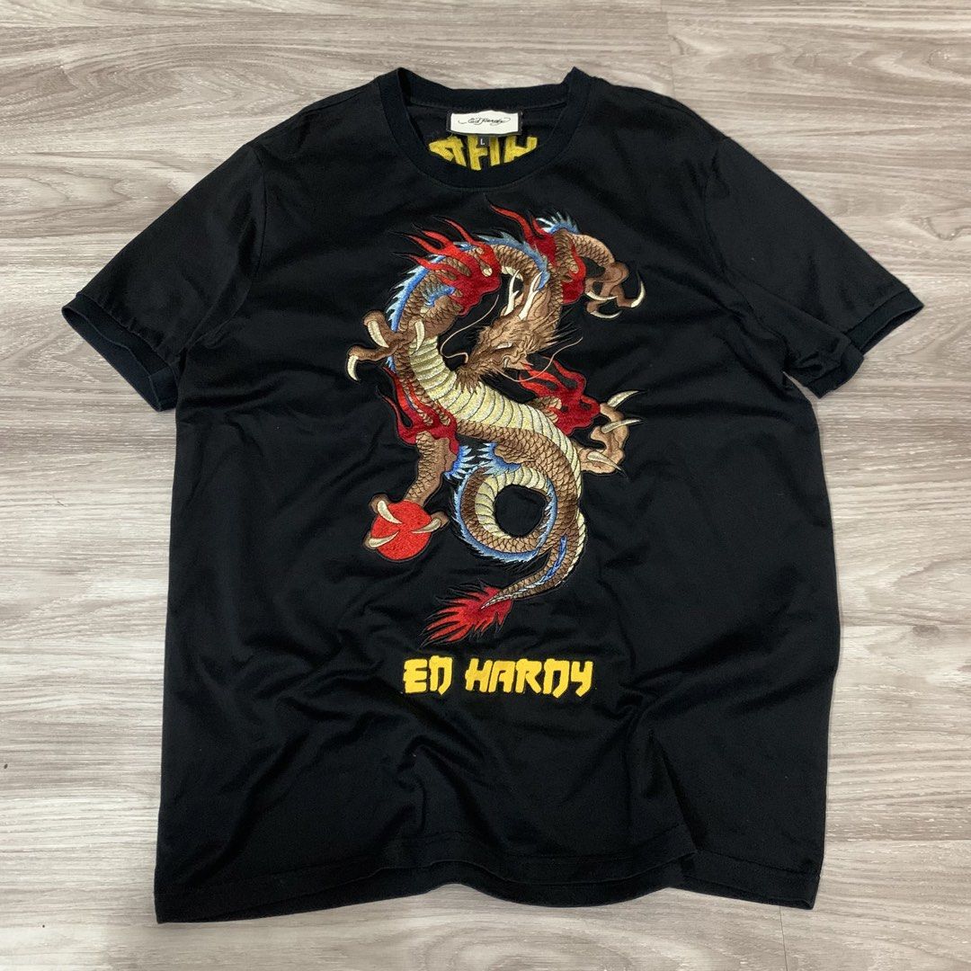 Ed hardy (Category: Tshirts & Polo Shirts ) located in Cavite. Submitted by yobubsss (Listing ID 1468042446, Image 1). Description: Size large 22w 29L Good condition No issue.
