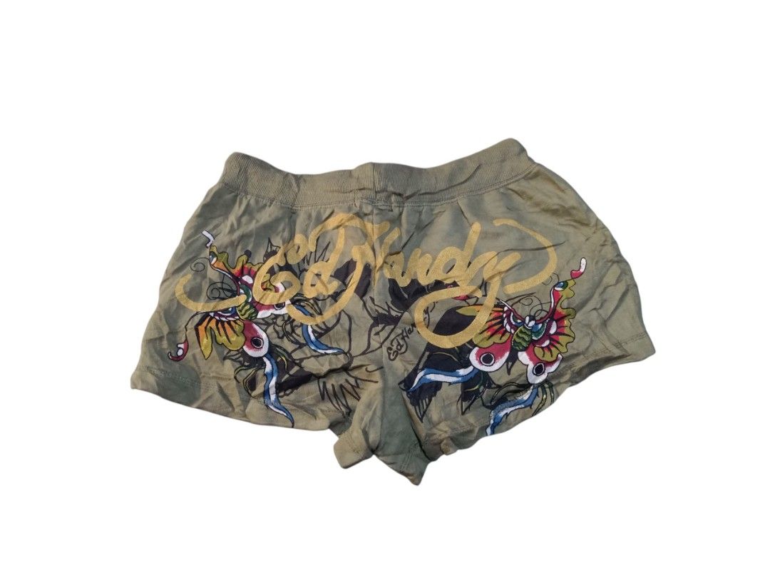 Ed Hardy short (Category: Shorts) located in Davao. Submitted by yakult_thrift56 (Listing ID 1467851188, Image 1). Description: .
