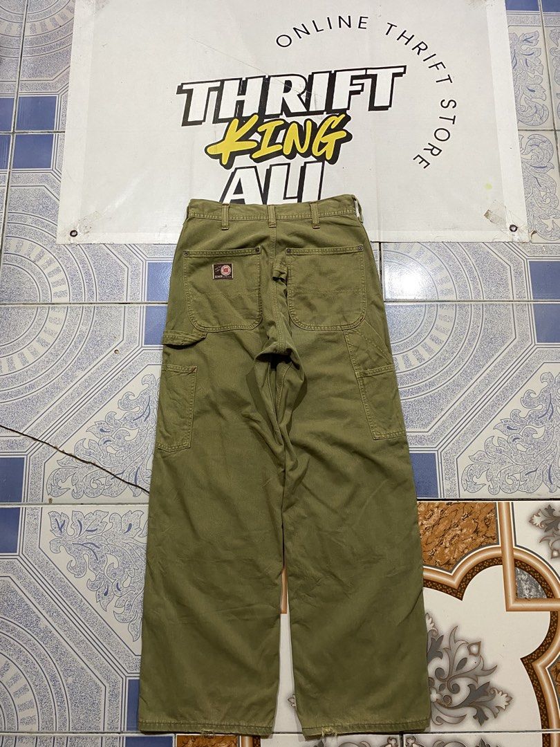 Edwin 101 Olive Double knee carpenter pants (Category: Jeans) located in Rosario. Submitted by thrift_king_ali (Listing ID 1467850062, Image 2). Description: Edwin Olive Double Knee Carpenter Dimes: W-30 L-40 Leg opening: 9.5 inches thigh: 13 inches excellent condition 600+sf.