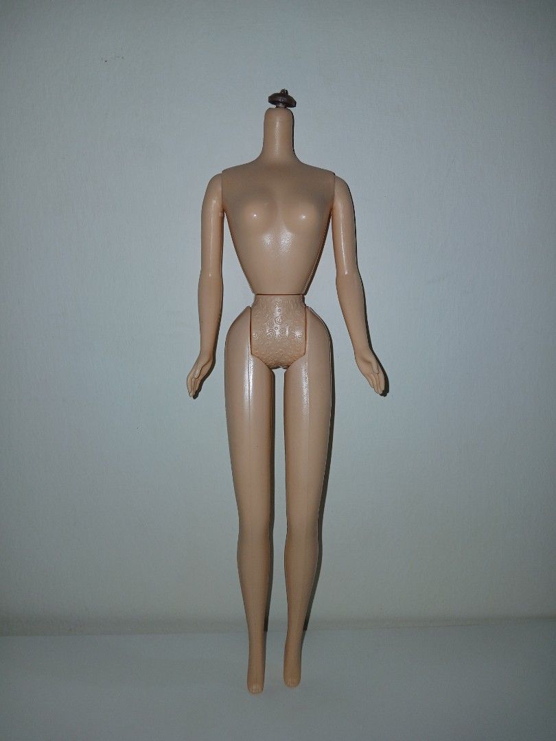 Elizabeth Taylor body donor nostalgic (Category: Kids Toys) located in Subic. Submitted by frncnjntmr22 (Listing ID 1468051873, Image 1). Description: ok naman yung body.
