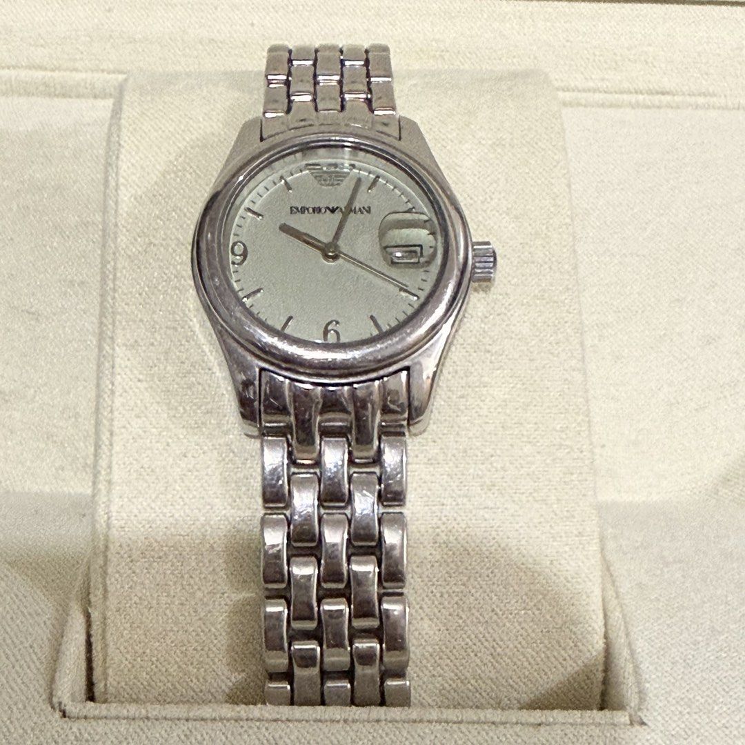 Emporio Armani Watch (Category: Women's Watches) located in Cainta. Submitted by missbelle.ph (Listing ID 1467994119, Image 2). Description: Emporio Armani Watch This is a very cute watch! 😍 No battery No box Cannot find the extra links Saktong sakto sa wrist sized 16cm.