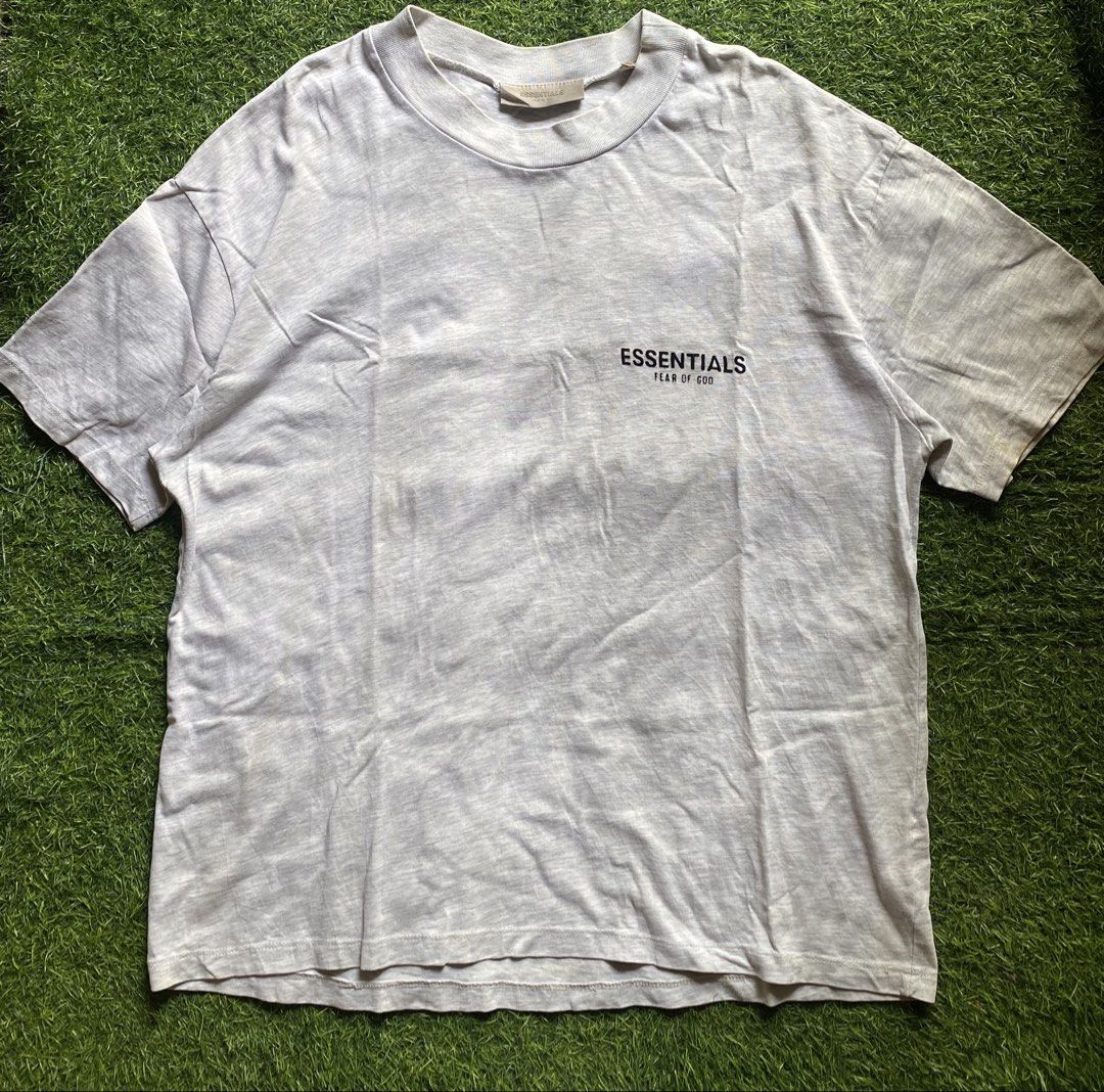 Essential T shirt (Category: Tshirts & Polo Shirts ) located in Davao. Submitted by acilmo (Listing ID 1467969985, Image 2). Description: 25x30.
