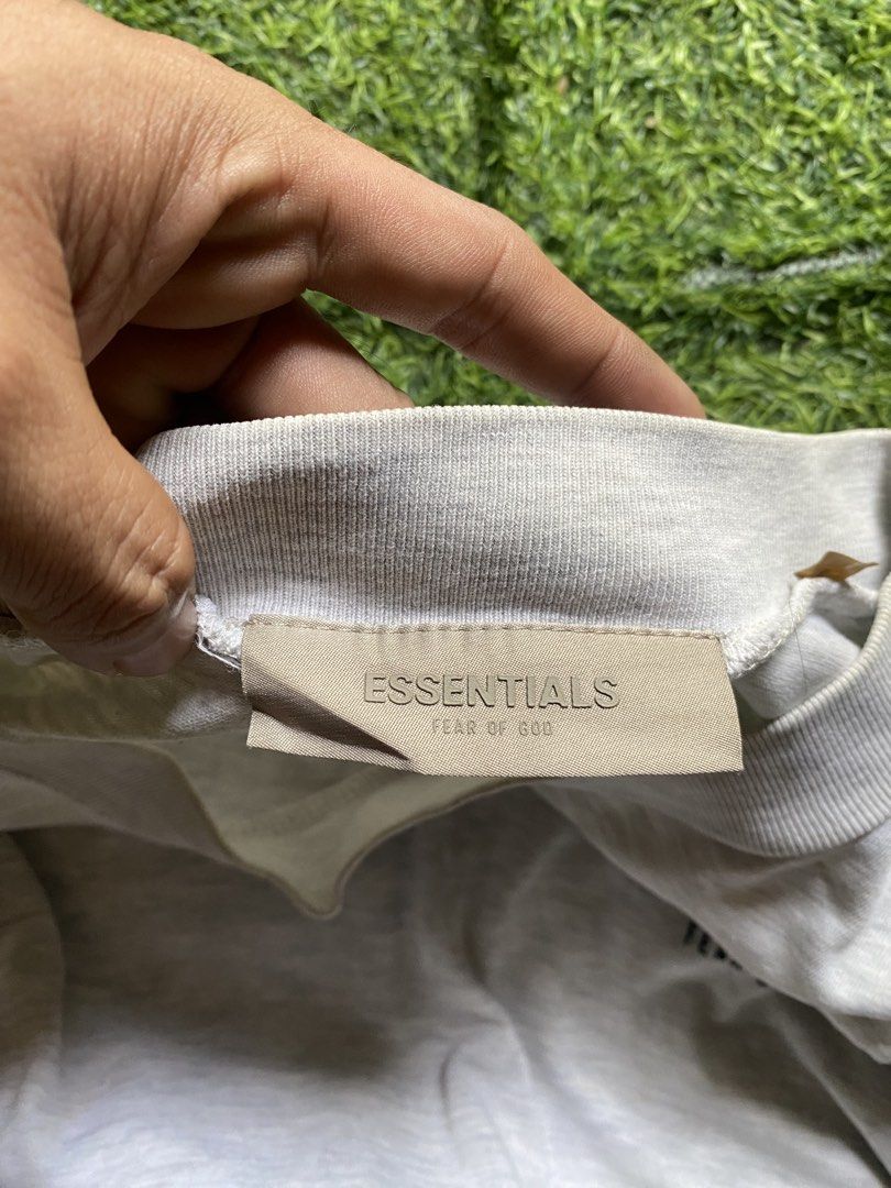Essential T shirt (Category: Tshirts & Polo Shirts ) located in Davao. Submitted by acilmo (Listing ID 1467969985, Image 3). Description: 25x30.