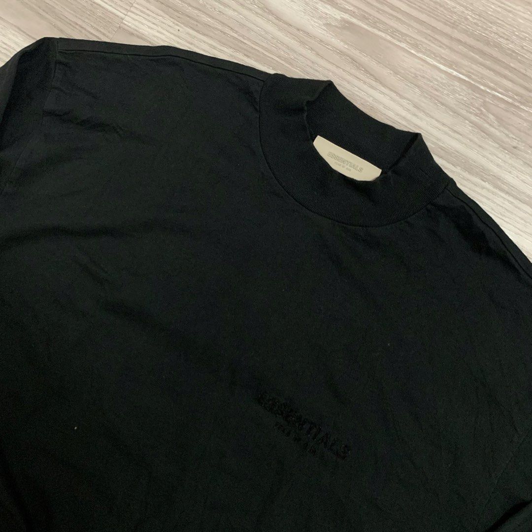 Essentials longsleeves (Category: Hoodies) located in Cavite. Submitted by yobubsss (Listing ID 1468050722, Image 3). Description: Size Small loose 23.5w 29L Good condition No issue.