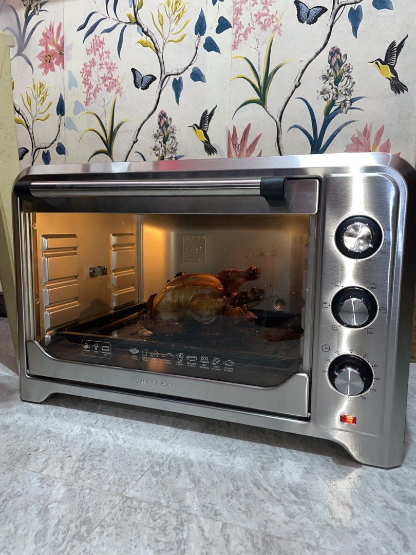 EuropAce 45L Electric Oven (Category: Ovens & Toasters) located in Manila. Submitted by rolynnn (Listing ID 1468041101, Image 2). Description: DECLUTTERING 📍LAS PIÑAS CITY EuropAce 45L Electric Oven RFS: Nakatambak lang sa bahay once lang nagamit ₱ 5,000 may bawas pa sa sure buyer. No issue.