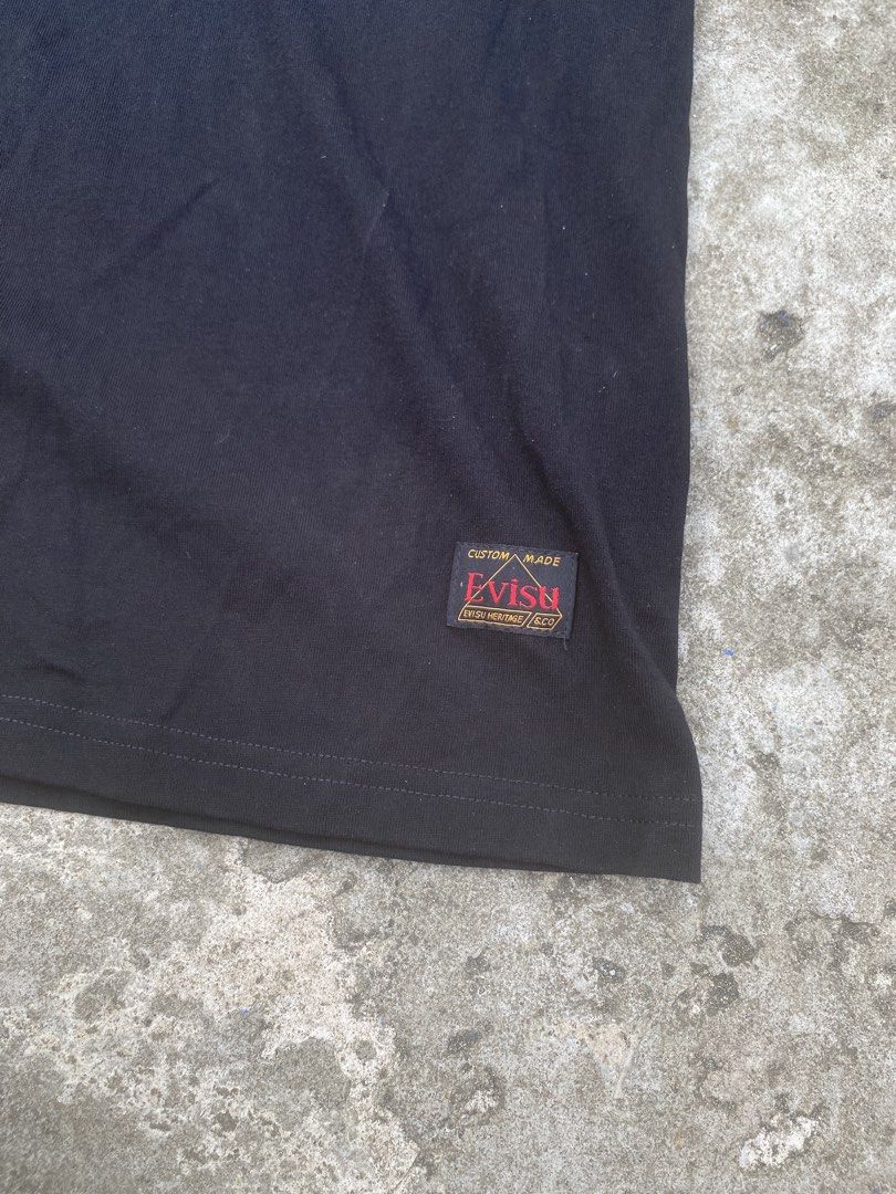 Evisu Daicock Shirt (Category: Activewear) located in Tacloban City. Submitted by rafakkfinds (Listing ID 1468055063, Image 3). Description: Evisu Daicock Shirt Size XL on Tag 22W 27L Excellent Condition with minor Flaw but Unnoticeable 750 .