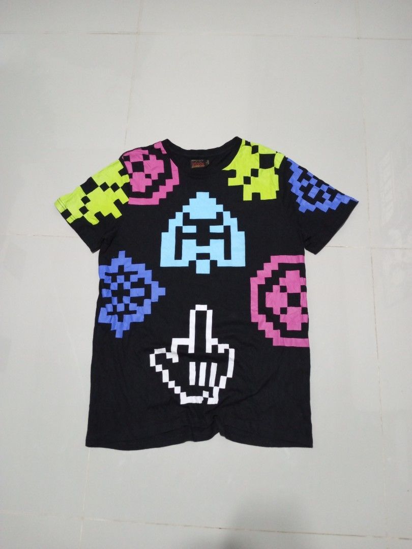 Evisu tees (Category: Activewear) located in Manila. Submitted by _t20hrift (Listing ID 1467987967, Image 2). Description: evisu tees size • Large 20 | 28.5 Dimension.