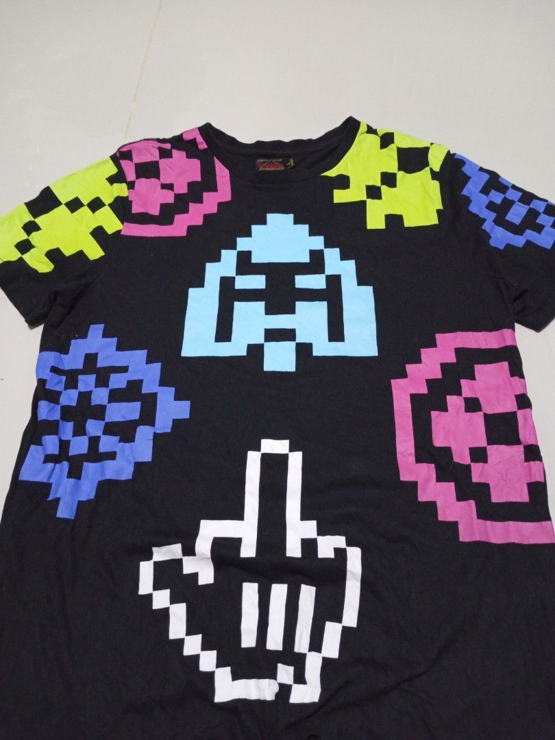 Evisu tees (Category: Activewear) located in Manila. Submitted by _t20hrift (Listing ID 1467987967, Image 3). Description: evisu tees size • Large 20 | 28.5 Dimension.