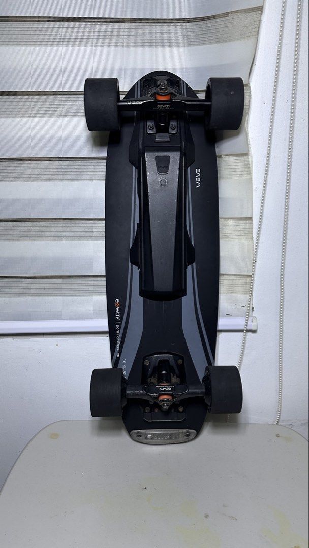 Exway Wave Hub (Category: Skates, Rollerblades & Scooters) located in Caloocan City. Submitted by garahehub (Listing ID 1468046088, Image 2). Description: Included: 1 - Exway wave Board 1 - Smart Controller 1 - 99wh Battery 1- Charger 1- Mackar Eskate Bag Optional extra 99wh Battery *note 25k pag dalawa battery pag isa 22k.ang value ng battery ay around 12k isa po sa website kasama shipping. steal price na po yan 👍 Pwede po sya dalhin pag nag tr