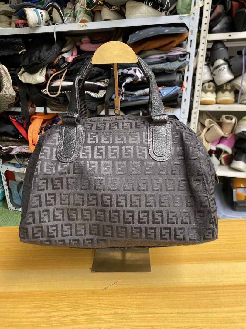 FF monogram jacquard pattern ( this is inspo bag ) (Category: Shoulder Bags) located in Davao. Submitted by jennicaestrella_1995 (Listing ID 1467983424, Image 1). Description: .