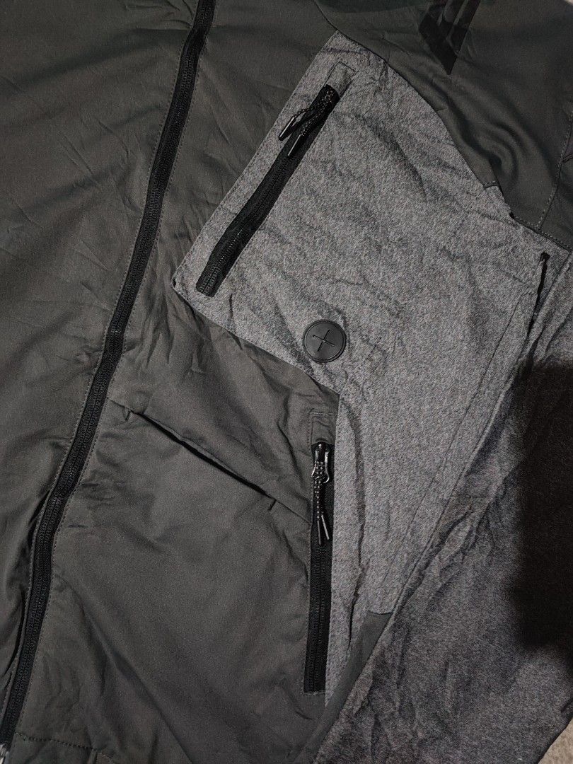 FIELDCORE TRICO TECH JACKET (Category: Coats, Jackets and Outerwear) located in Iloilo. Submitted by gooddimes (Listing ID 1468040066, Image 3). Description: Fieldcore Trico Tech Jacket Authentic Multiple pockets (6 on outer part and 2 on inner part) Size on tag: Large Dimes: 20Wx26-28L Issue/s: Print on shoulder part (check last pic) Color rate: 9.5/10 Excellent condition ₱1,000 Reminders: - All items are thrifted, please manage your expectation