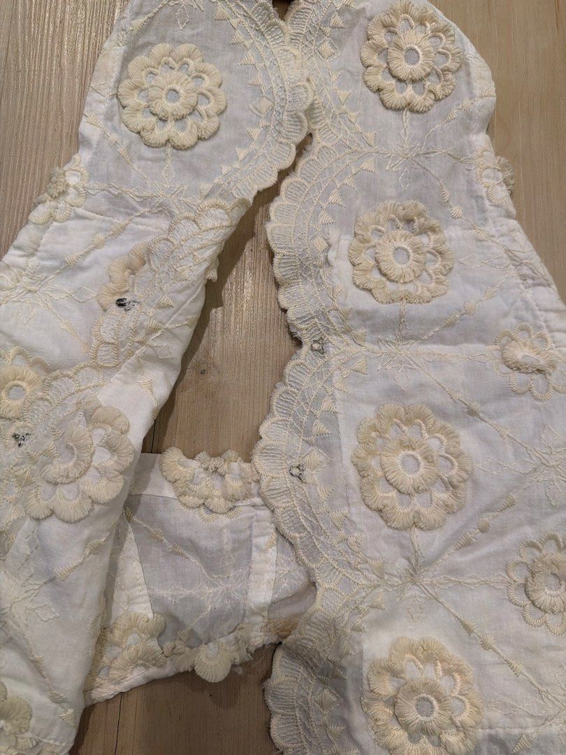 Floral Embroidered Halter Crop Top (Category: Sleeveless) located in Manila. Submitted by _____car0usell (Listing ID 1467959471, Image 3). Description: fits small petite frames got for 1k+ vintage thrift used twice.