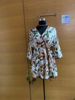 (Category: ) located in . Submitted by Cn_apparel (Listing ID 1467865978, Image 1). Description: .