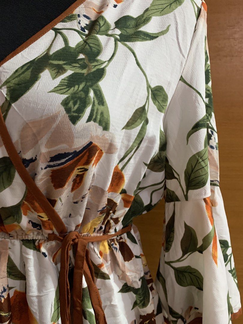 Floral romper (Category: Rompers) located in Malabon City. Submitted by Cn_apparel (Listing ID 1467865978, Image 3). Description: Xl on tag Best fit ng med body frame only.