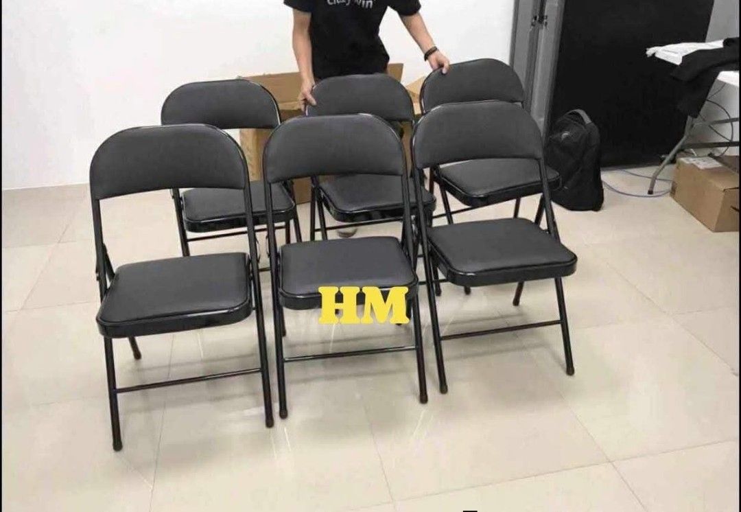 FOLDABLE CHAIR (Category: Looking For) located in Manila. Submitted by marilynabo789 (Listing ID 1467883679, Image 1). Description: .