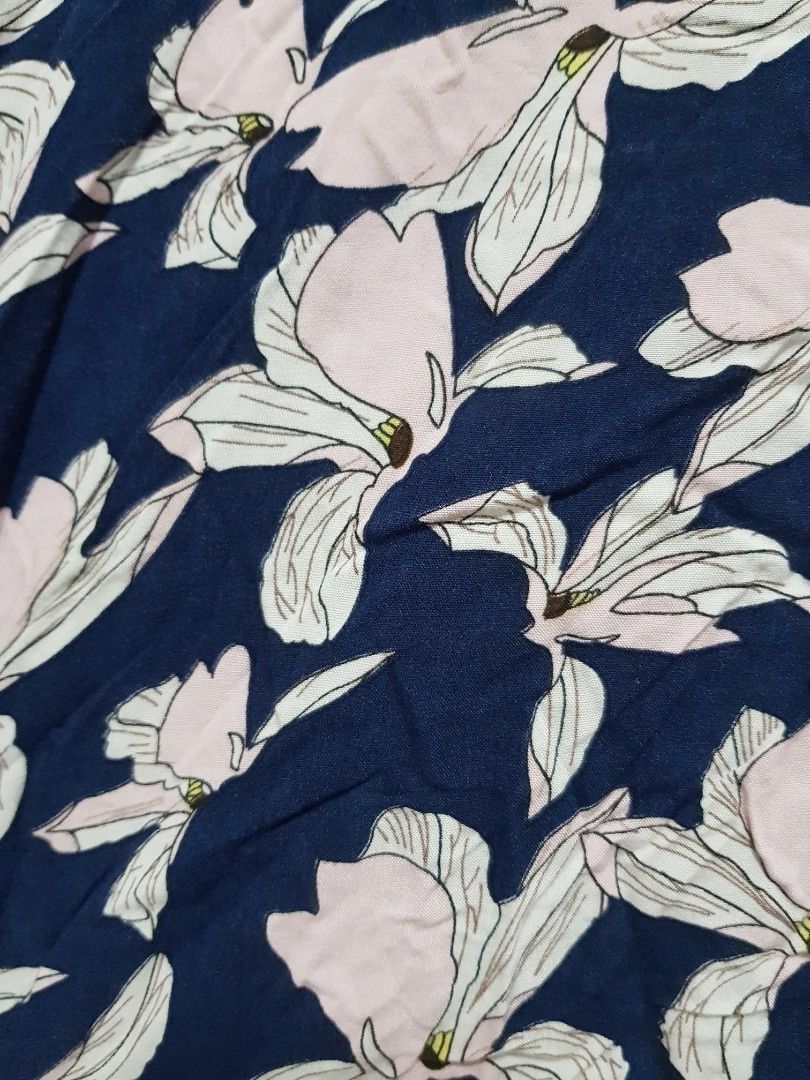 For Me Navy blue floral top (Category: Longsleeves) located in Baguio. Submitted by soonshimcart (Listing ID 1467853680, Image 3). Description: - Color: Navy blue with pink and white floral pattern - Design: Layered from opening with solid dark blue inner fabric - Features: Long sleeves, comfortable crew neckline - Material: Soft and comfortable fabric - Condition: Great casual piece for everyday wear.
