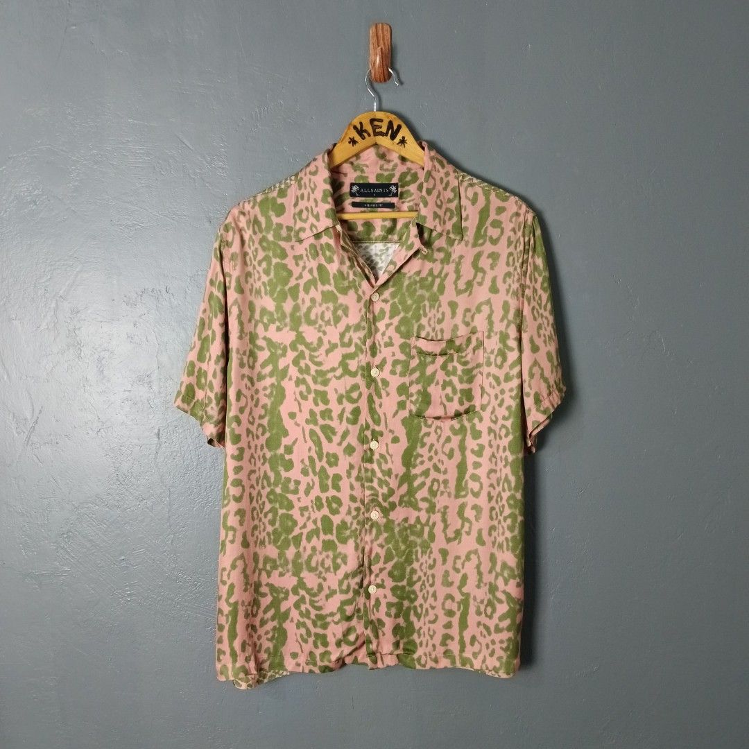 For Men - Allsaints - Gothen Shirt (Category: Tshirts & Polo Shirts ) located in Bacolod City. Submitted by drop.ph (Listing ID 1467976582, Image 1). Description: Allsaints - Gothen SS Shirt Authentic *Oversized *Size S - 22.5x28.5 *Excellent *No Flaws *Price: 1,000php *Add SF if outside Bacolod City .