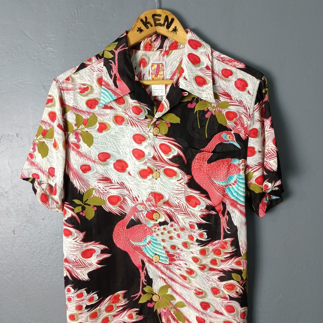 For Men - Oniwa Soto (Category: Tshirts & Polo Shirts ) located in Bacolod City. Submitted by drop.ph (Listing ID 1467968037, Image 3). Description: Oniwa Soto - Rayon Shirt *Size M fits S - 18.5x26 *Excellent cloth *Small scratch *Price: 1,000php *Add SF if outside Bacolod City.