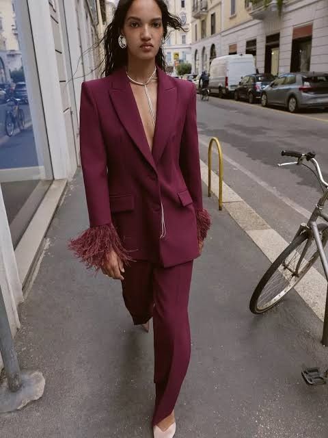 FOR RENT- ZARA Suit for only 3k! (Category: Coats, Jackets and Outerwear) located in Makati City. Submitted by brandedshopoffers (Listing ID 1467774462, Image 3). Description: FOR RENT: Zara Suit set Size: Large only! Price: 3k.