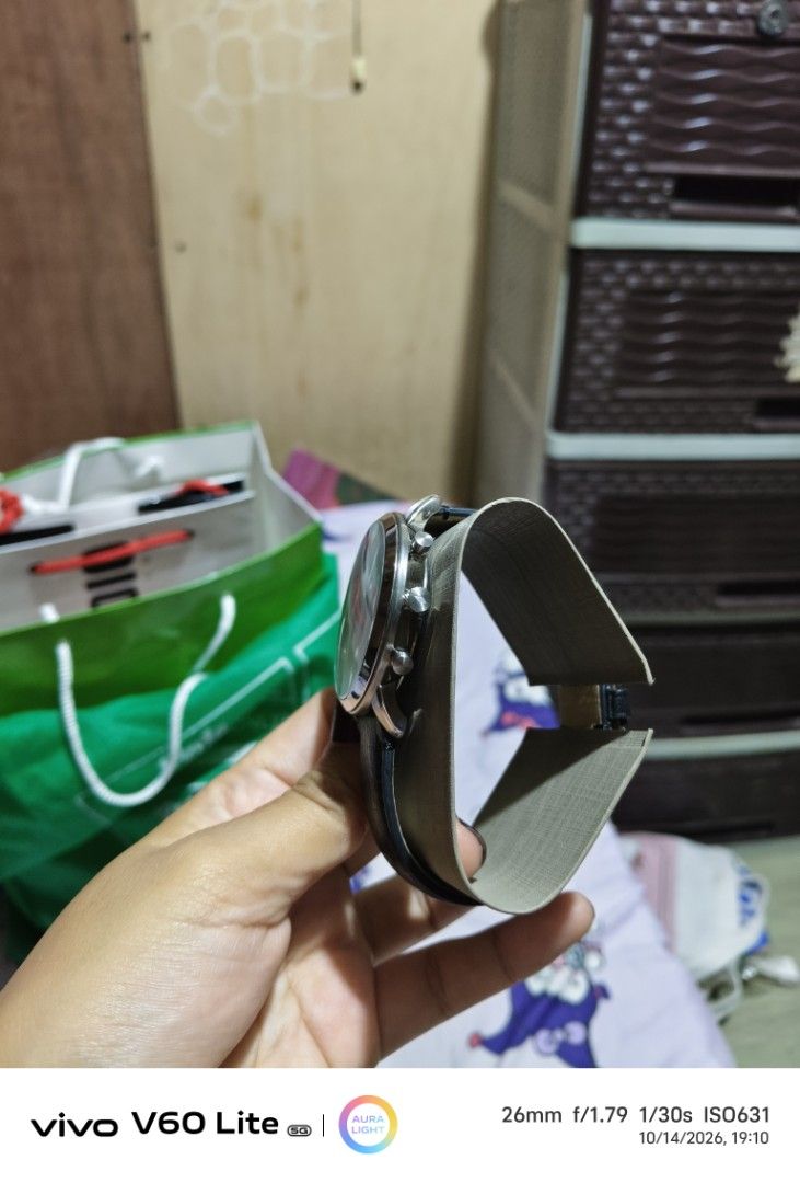 FOSSIL WATCH (Category: Luxury Watches) located in Quezon City. Submitted by ajpenqui (Listing ID 1467966438, Image 3). Description: BRAND NEW AUTHENTIC FOSSIL BLACK WATCH INCLUSION: BOX PAPER BAG WARRANTY CARD NO ISSUE MODEL: FS6016 PRICE: 4000.00 NEGOTIABLE.
