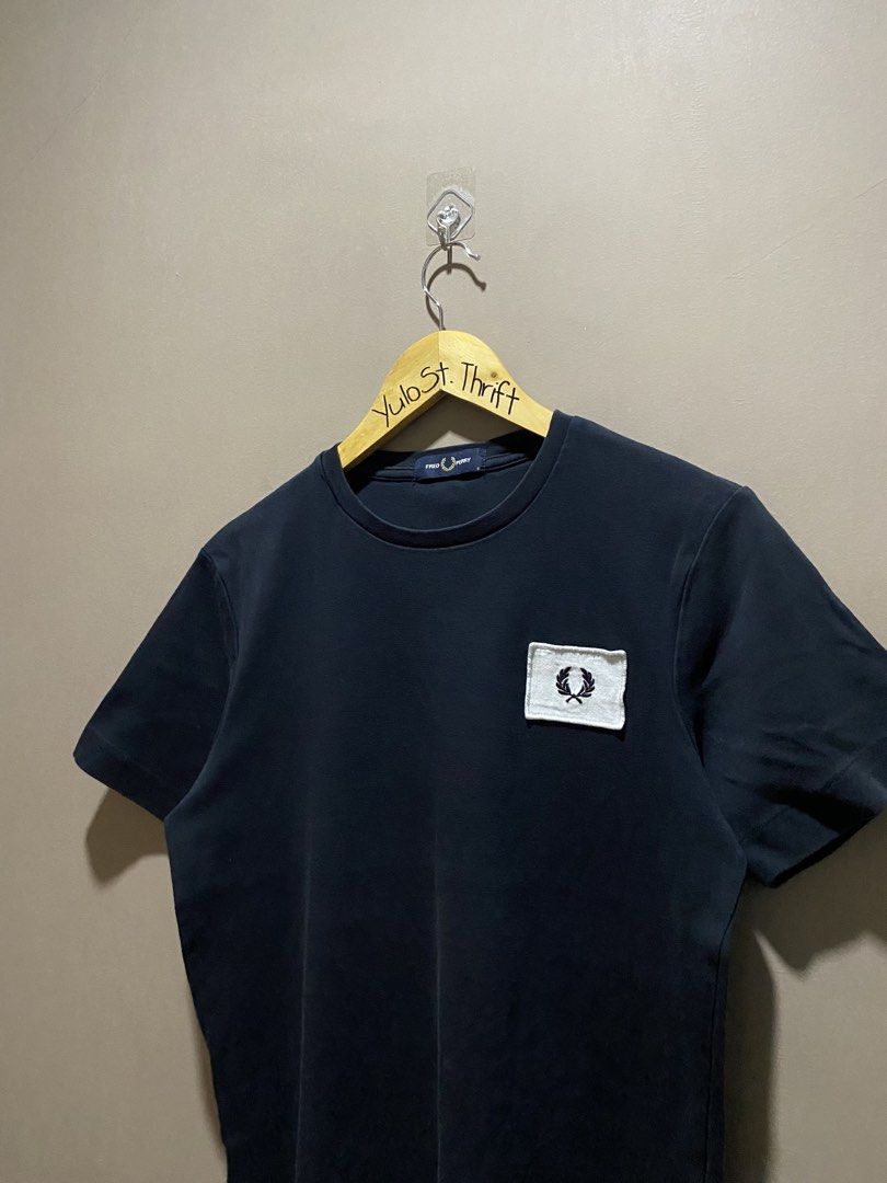 Fred perry (Category: Tshirts & Polo Shirts ) located in Iloilo. Submitted by yulostreet.thrift (Listing ID 1467993017, Image 2). Description: Fred perry tee S on tags Complete tags 19.5Wx24.5L Best fit S-M.