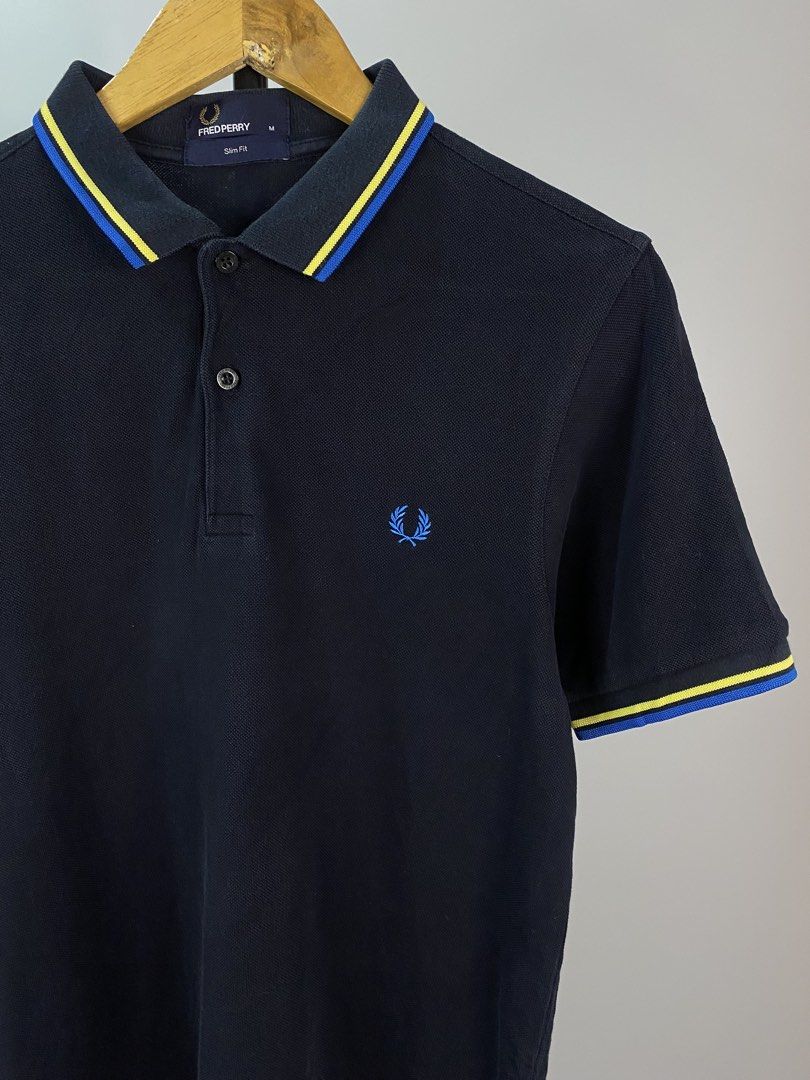 Fred Perry Polo Shirt (Category: Tshirts & Polo Shirts ) located in Bacolod City. Submitted by hayymeeh.finds (Listing ID 1467981441, Image 2). Description: (Authentic) Fred Perry Polo Shirt - Navy Size: Medium Measurements: Width: 19"| Length: 27" Condition: excellent condition, flawless, 9.5/10 color rate Price: ₱1,380 negotiable and free shipping 📍 Location: Bacolod City 🚚 Shipping: (J&T / Meet-up if available) 💳 Payment: (GCash / Cash / Ba