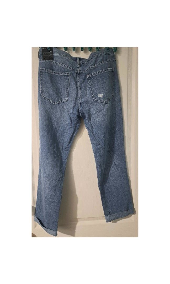Gap 1969 Low Rise Jeans (Category: Jeans) located in Legazpi City. Submitted by alyblueberyl (Listing ID 1468025957, Image 2). Description: Brandnew with Tag.