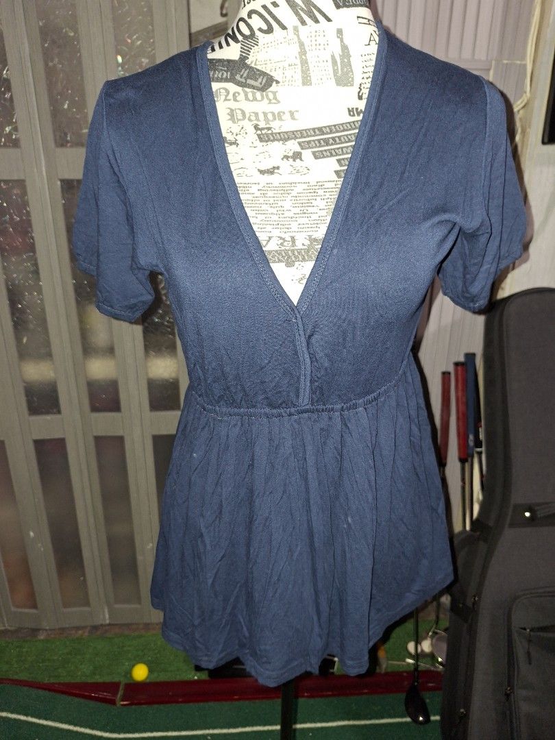GAP Navy Blue Dress Size 6A (Category: Dresses) located in Manila. Submitted by mialiurshop (Listing ID 1467919025, Image 1). Description: - Brand: GAP - Size: 6A - Color: Navy blue - Material: Soft and comfortable 100% cotton - Design: Short sleeves, cinched waist, and fun flared skirt - Closure: Simple pull-on style - Condition: Great for everyday casual wear -Fits medium to large .