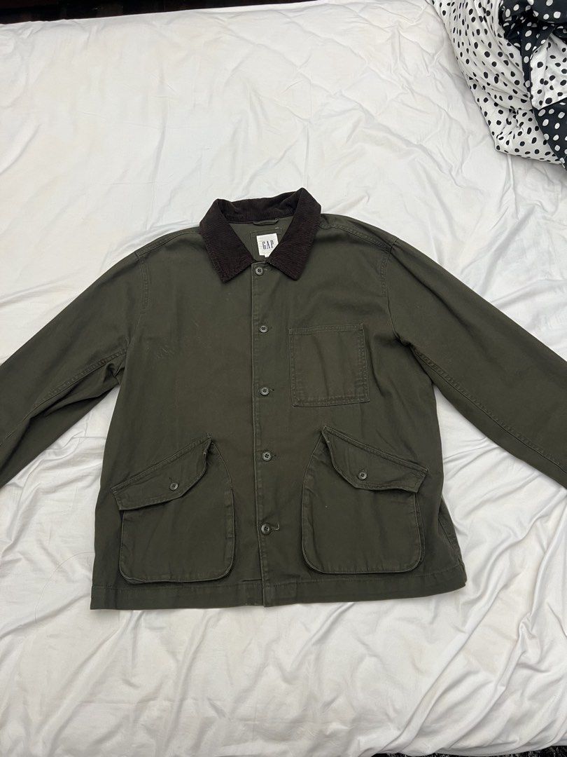 GAP Olive Green Utility Jacket Corduroy Collar (Category: Coats, Jackets and Outerwear) located in Manila. Submitted by bernalandre (Listing ID 1468014395, Image 3). Description: - GAP Olive Green Canvas Work Jacket - Size Large - No issues worn only a few times (9.5/10 condition).