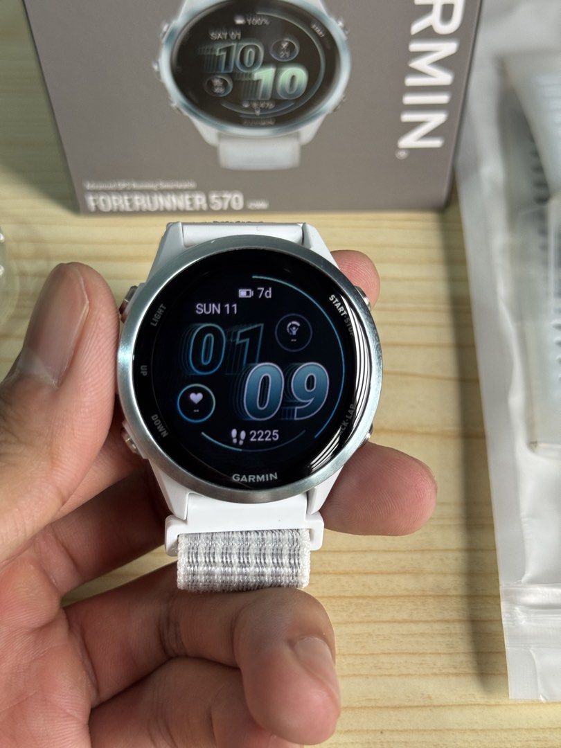 Garmin Forerunner 570 42mm (Category: Wearables & Smart Watches) located in Bacoor. Submitted by adrian.agnus (Listing ID 1467986477, Image 2). Description: For sale Garmin Forerunner 570 42mm Lightly used Inclusions: charger cable, extra nylon strap, extra screen protector, plastic watch case, charge port cover Smooth. No issues. Php 25,500 Rfs: need cash Loc: Bacoor, Cavite Meetups: Bacoor, cavite or nearby areas..