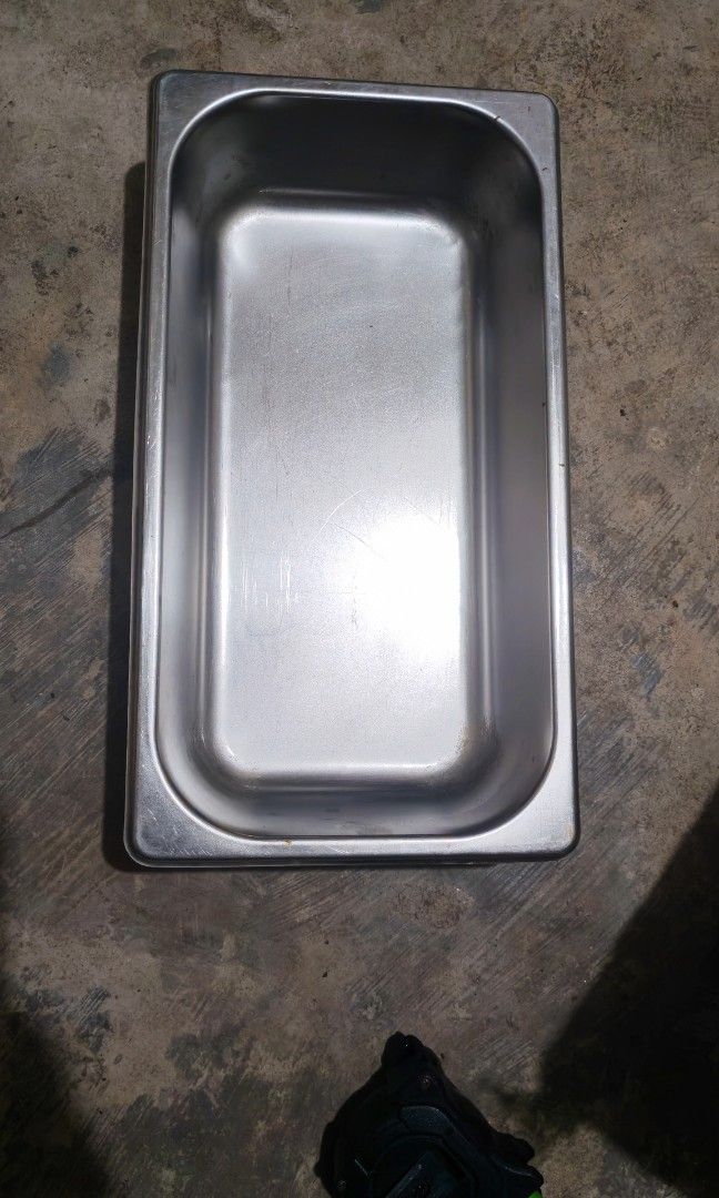 Gastronorm pan 4 pcs take all (Category: Other Kitchenware & Tableware) located in Quezon City. Submitted by plantcorner (Listing ID 1467935489, Image 1). Description: Take all 4 pcs 250.