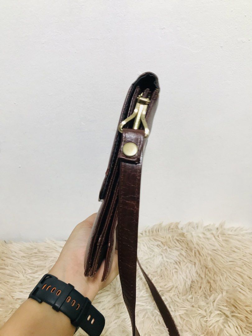 GENUINE LEATHER SHOULDER BAG (Category: Luxury Bags & Wallets) located in Gamu. Submitted by 2022bagsbunny (Listing ID 1468009690, Image 2). Description: .