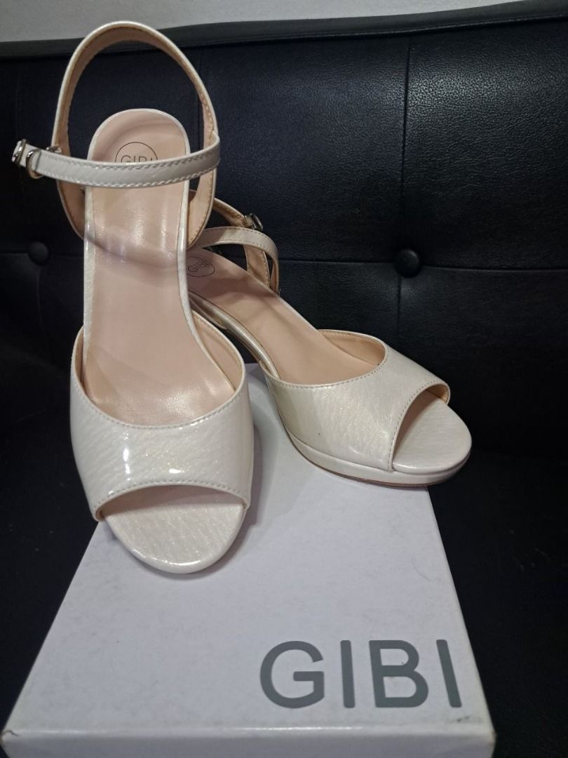 Gibi Heels (Category: Heels) located in Caloocan City. Submitted by marla_g122 (Listing ID 1467889391, Image 1). Description: 👠 FOR SALE: Gibi Heels ✨ Original Price: ₱1,400 ✨ Selling Price: ₱900 ✨ Bought: April 2026 ✨ Condition: Like new ✨ Used only once ✨ With original box ✨️Size: 37 RFS: mas mataas ang heels kaysa sa pride ng bumili kaya binibenta na..