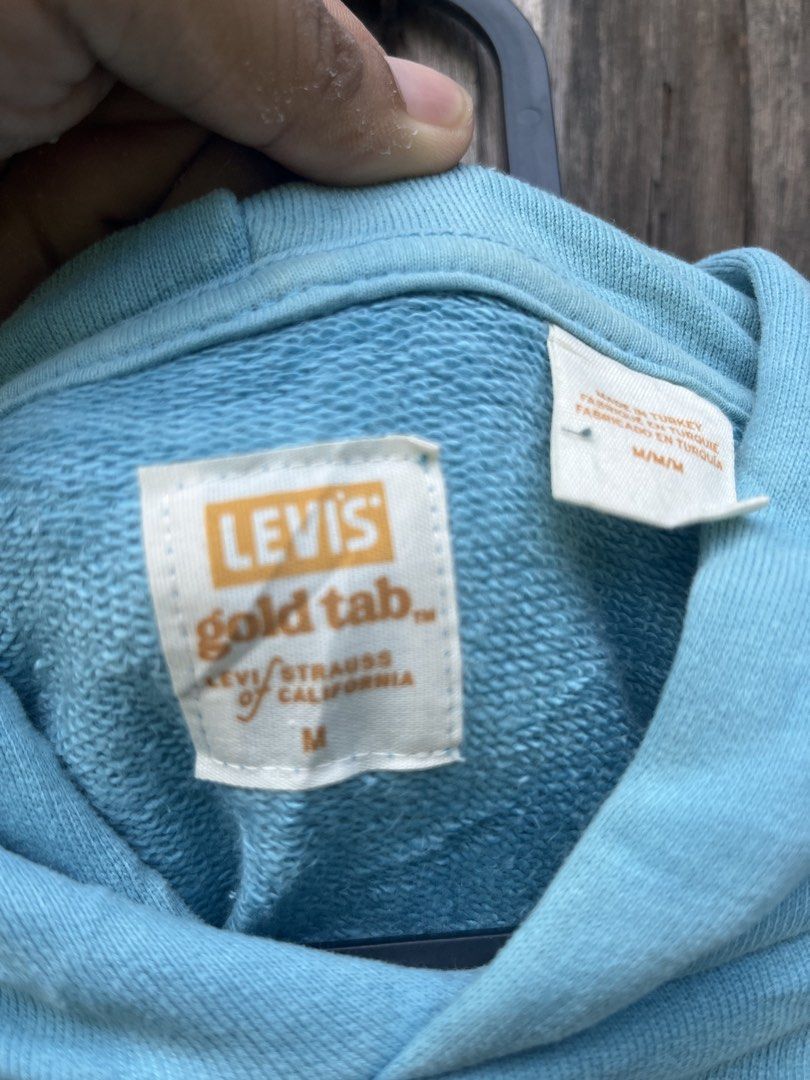 Gold Tab Levi’s Jacket (Category: Coats, Jackets and Outerwear) located in Tagum. Submitted by arzeamomas68314 (Listing ID 1467890283, Image 3). Description: 23x25 9/10 color rate Issue: small pinhole nasa last pic.