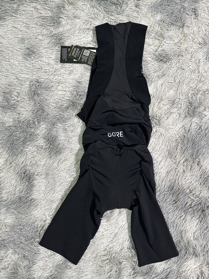 GORE C7 CYCLING BIB SHORTS (Category: Bicycles) located in Legazpi City. Submitted by albay.hype.shop (Listing ID 1467885456, Image 3). Description: GORE C7 CYCLING BIB SHORTS 2,850 ONLY! SIZE: US SMALL ASIAN MEDIUM INNOVATIVE SEAT INSERT TECH BRANDNEW LEGIT.
