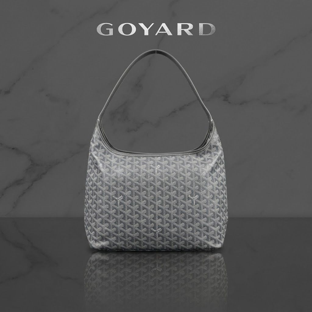 Goyard hobo bag (Category: Luxury Bags & Wallets) located in Alburquerque. Submitted by abj_thriftshop (Listing ID 1468045614, Image 1). Description: excellent coded.