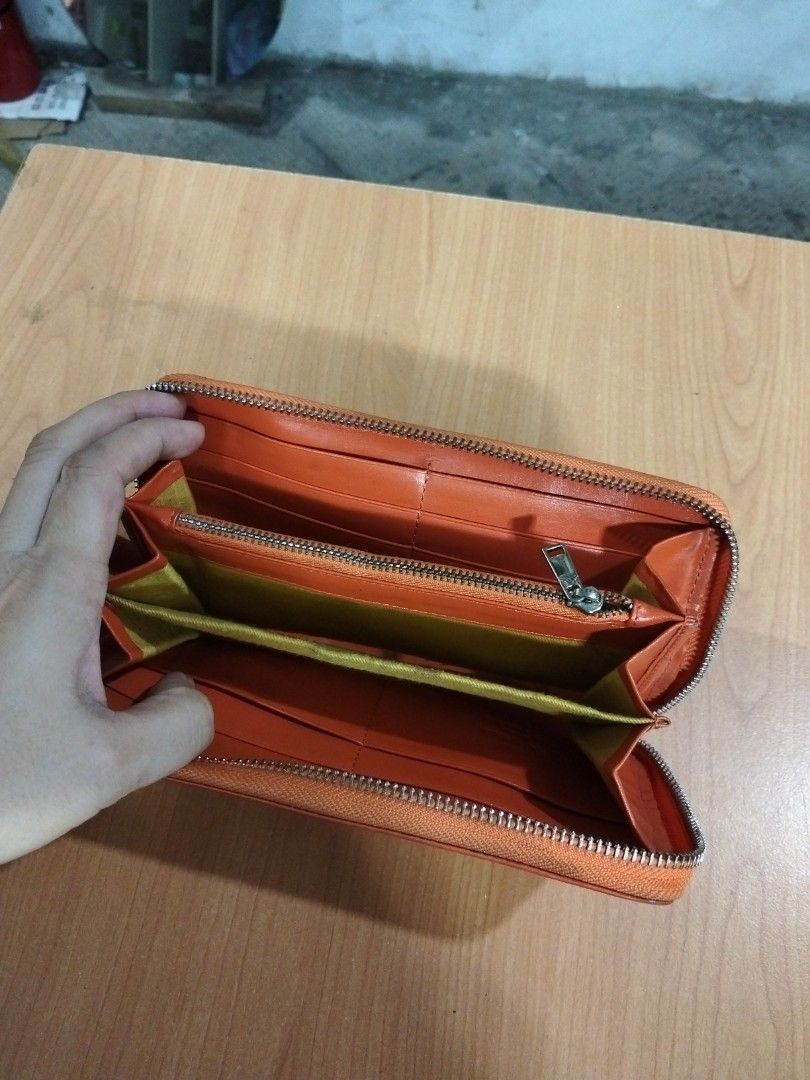 Goyard wallet (Category: Wallets & Card holders) located in El Salvador. Submitted by francheskaukayukay (Listing ID 1467927104, Image 3). Description: with code.