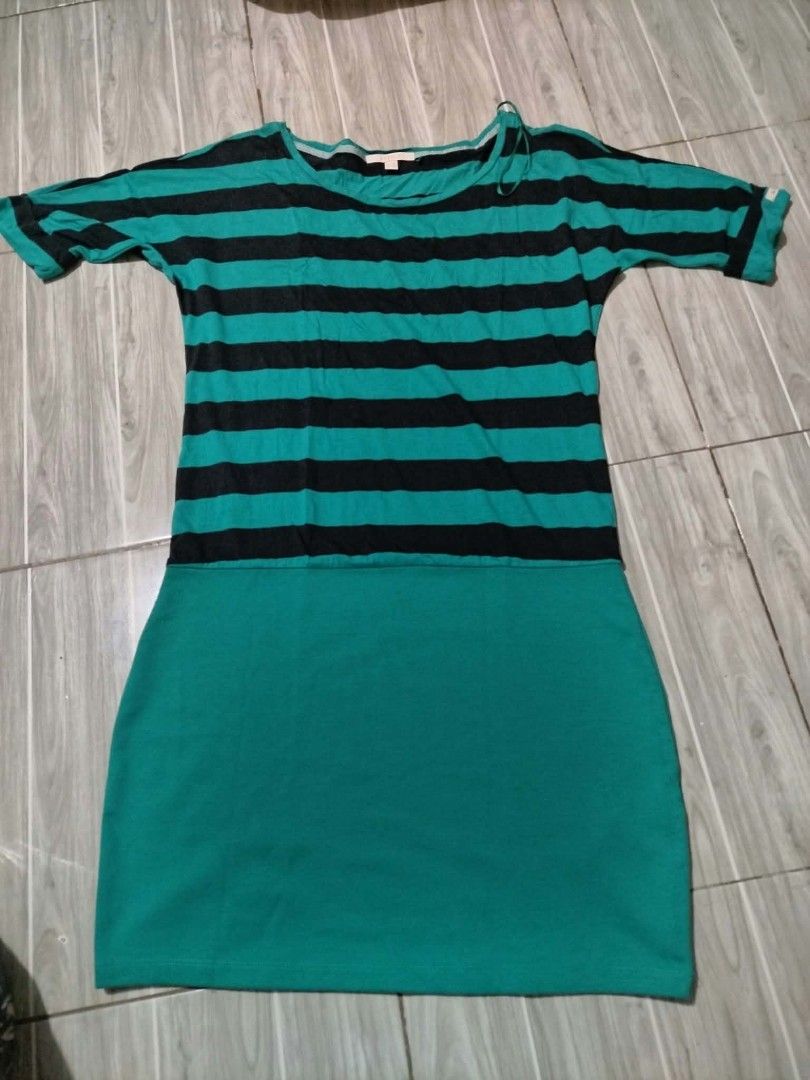 Green / Black Striped Dress (Category: Dresses) located in Caloocan City. Submitted by appleblossoms07 (Listing ID 1467953712, Image 1). Description: Brand : SPRIT Tchi 0002.
