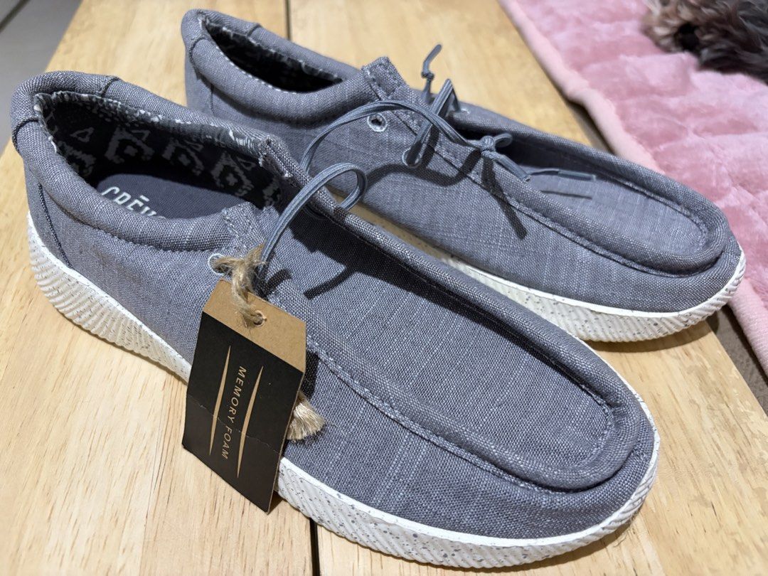 Grey Casual Slip-On Shoes Memory Foam (Category: Sneakers) located in Paranaque City. Submitted by greatfinds108 (Listing ID 1467873282, Image 1). Description: - Brand new with original tags still attached - Stylish grey canvas upper with white speckled soles - Easy lace-up front design for quick wear - Ultra-comfortable memory foam insoles for extra cushioning - Trendy patterned interior lining Youth Size US 3 For pick up only.