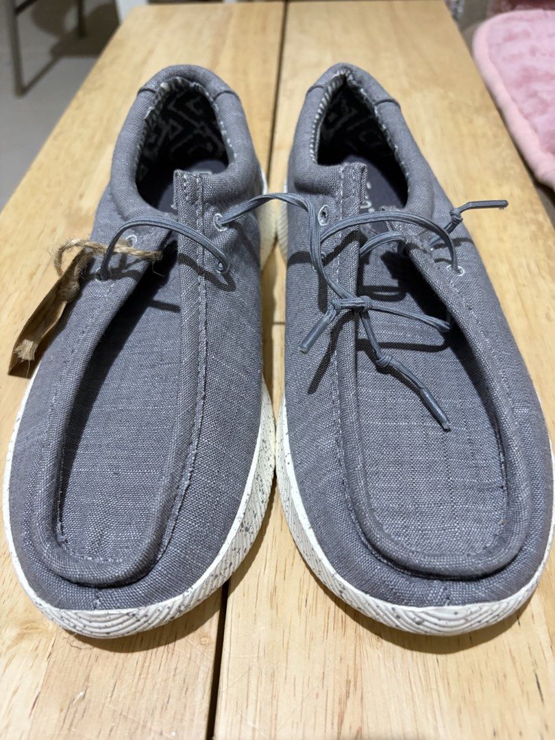Grey Casual Slip-On Shoes Memory Foam (Category: Sneakers) located in Paranaque City. Submitted by greatfinds108 (Listing ID 1467873282, Image 2). Description: - Brand new with original tags still attached - Stylish grey canvas upper with white speckled soles - Easy lace-up front design for quick wear - Ultra-comfortable memory foam insoles for extra cushioning - Trendy patterned interior lining Youth Size US 3 For pick up only.