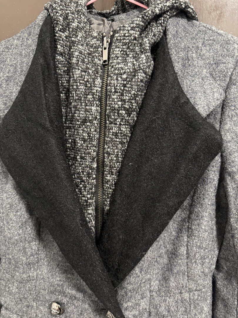 Grey Wool Blend Winter Coat With Hood (Category: Coats, Jackets and Outerwear) located in Muntinlupa City. Submitted by marianamillais (Listing ID 1467947510, Image 2). Description: XXS-XS Very thick fabric.