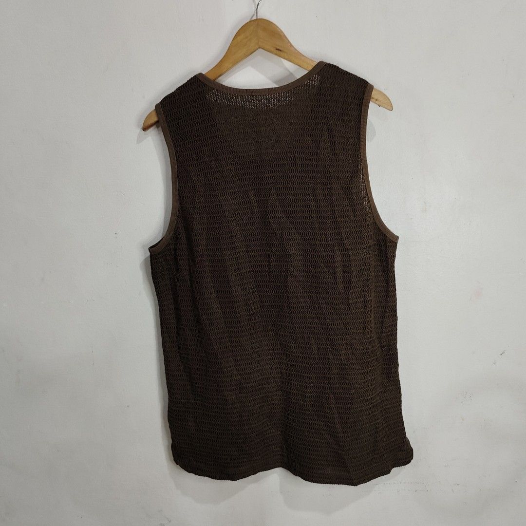 GU MESH TEXTURE TANK TOPS (Category: Swim Top & Rash Guards) located in Bulacan. Submitted by markkiethrift2023 (Listing ID 1467985635, Image 3). Description: GU MESH TEXTURE TANK TOPS EXCELLENT CONDITION DIMES: 22 x 29.5.