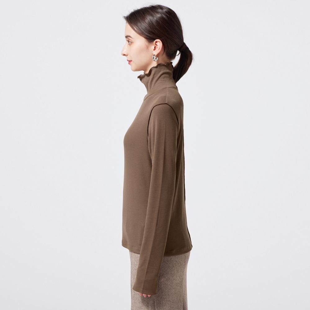 GU turtleneck S (Category: Longsleeves) located in Subic. Submitted by petitecorner22 (Listing ID 1467847382, Image 1). Description: no more haggling please.