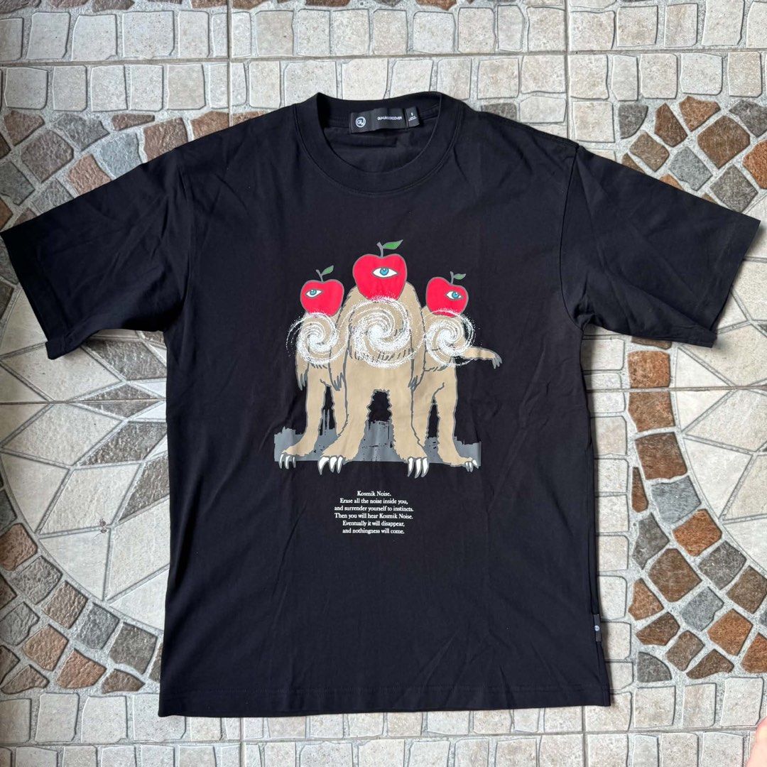 GU x Undercover tee (Category: Tshirts & Polo Shirts ) located in Villasis. Submitted by thirdymanalo3 (Listing ID 1467946907, Image 1). Description: GU x Undercover tee Small on tag fit large width 20/length 28 excellent condition 380.