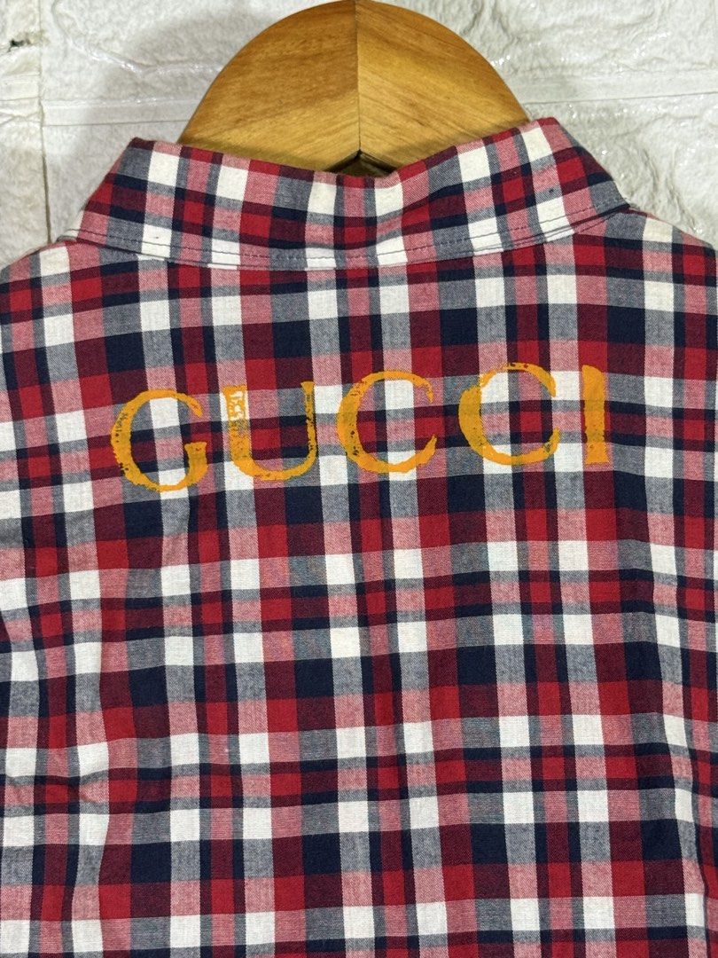Gucci button up shirt (Category: Tshirts & Polo Shirts ) located in Quezon City. Submitted by dailyfits08 (Listing ID 1468020065, Image 3). Description: Gucci Button down Size 12 16.5x18 .