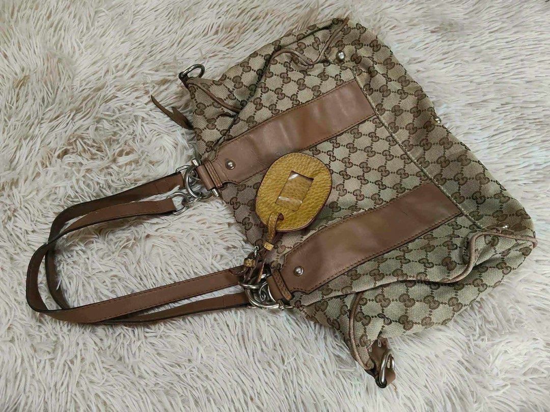GUCCI COLLECTION (Category: Shoulder Bags) located in Baco. Submitted by happy.trixiadawn (Listing ID 1468052520, Image 3). Description: .