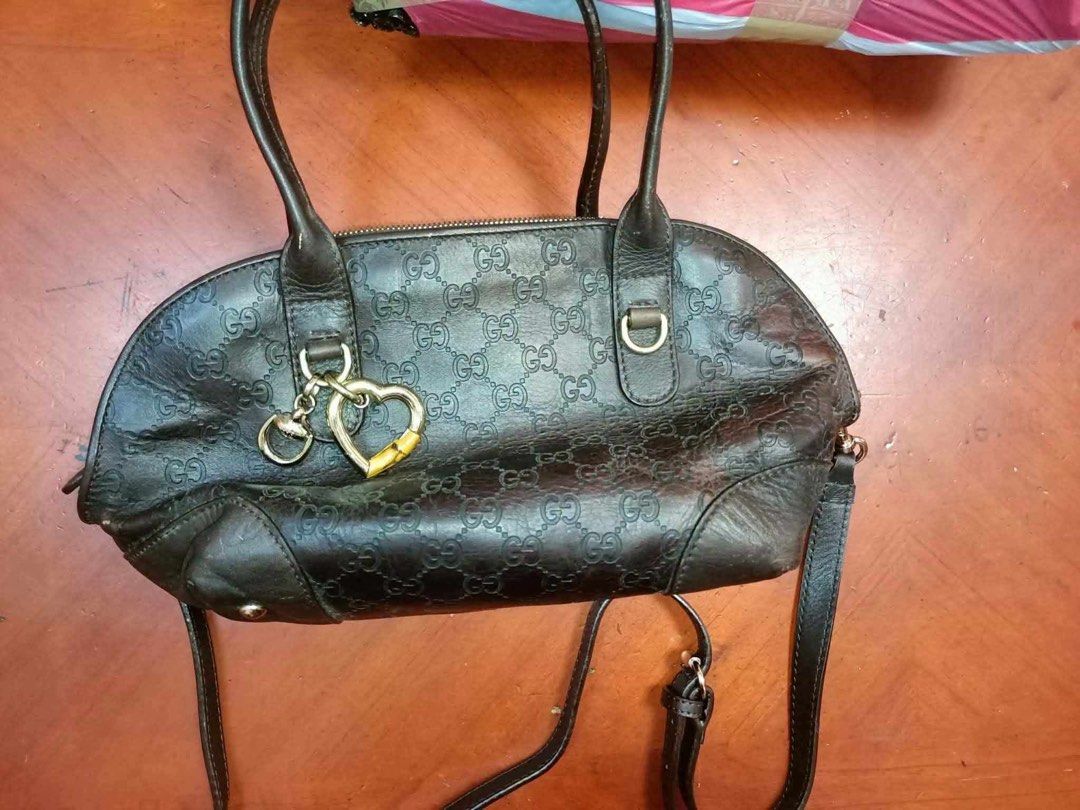 GUCCI COLLECTION (Category: Shoulder Bags) located in Baco. Submitted by happy.trixiadawn (Listing ID 1468052520, Image 2). Description: .
